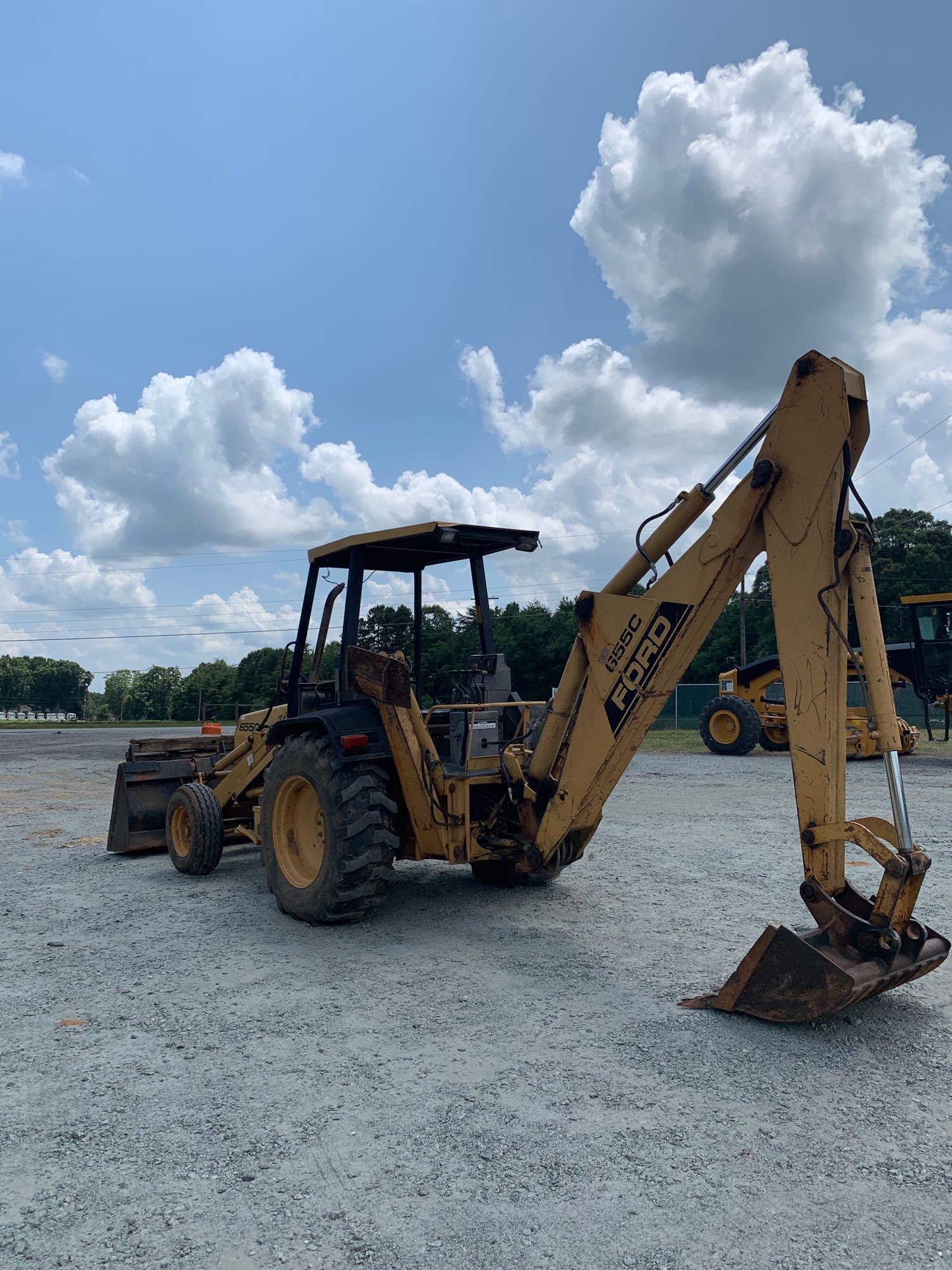 Ford 655C Loader Backhoe