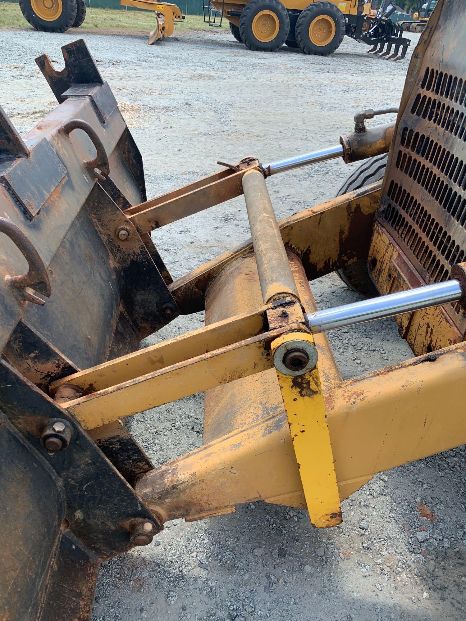 Ford 655C Loader Backhoe