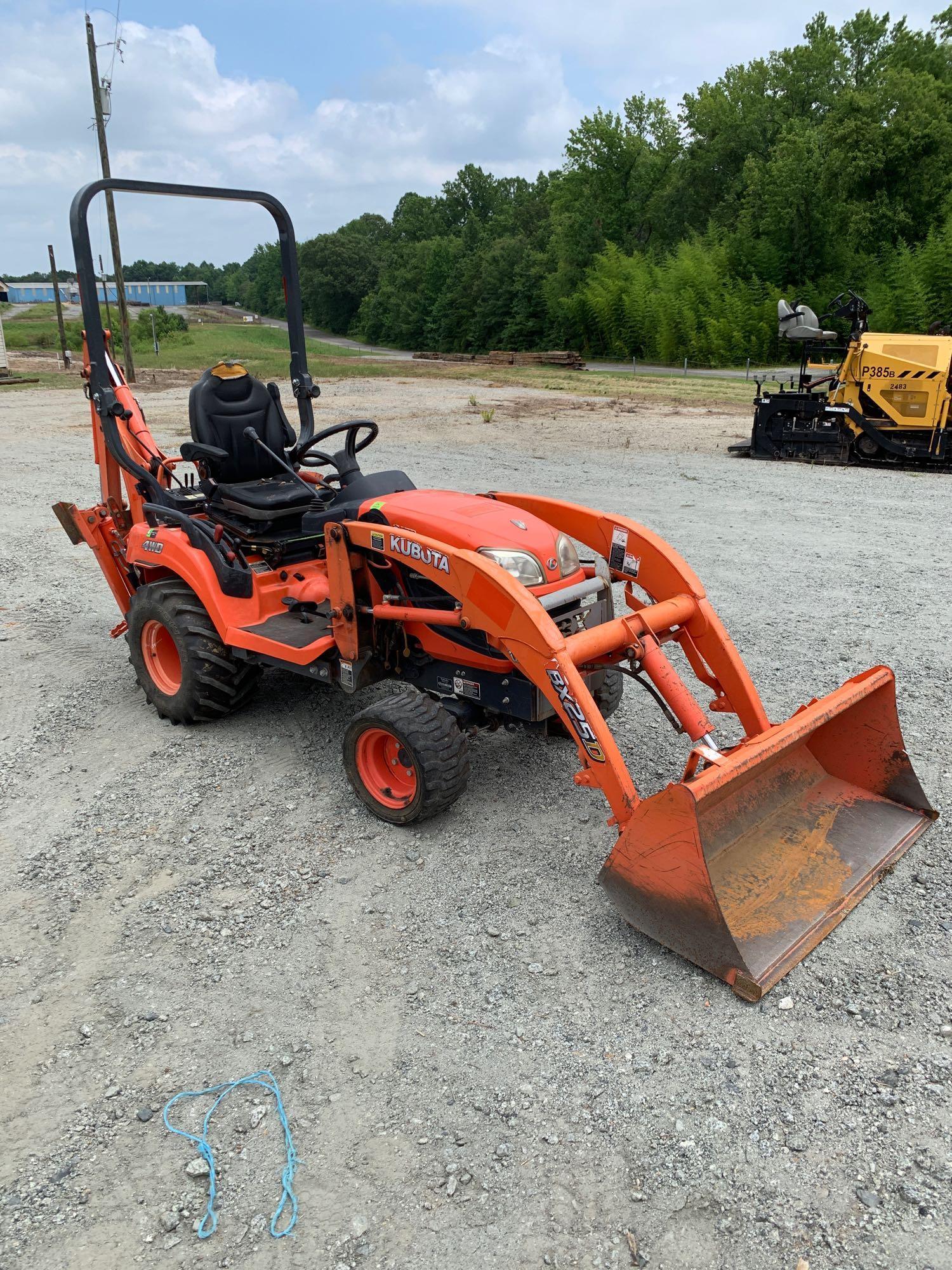 Kubota BX25DLB 4WD Mini Backhoe