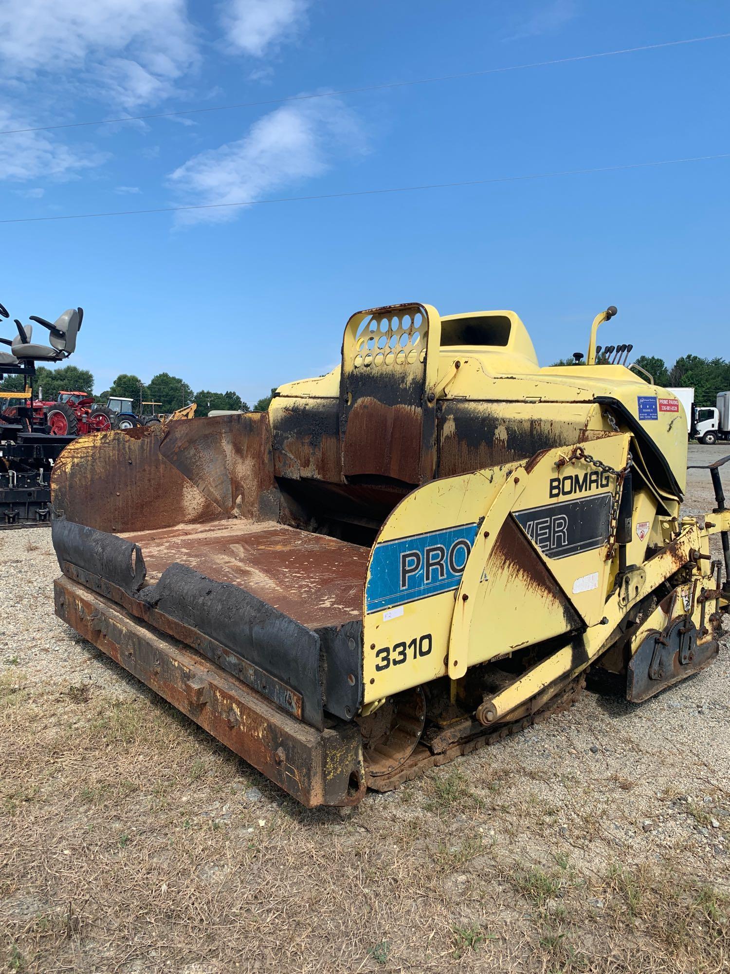 Bomag 2-3518 Pro Paver 3310 Crawler Paver