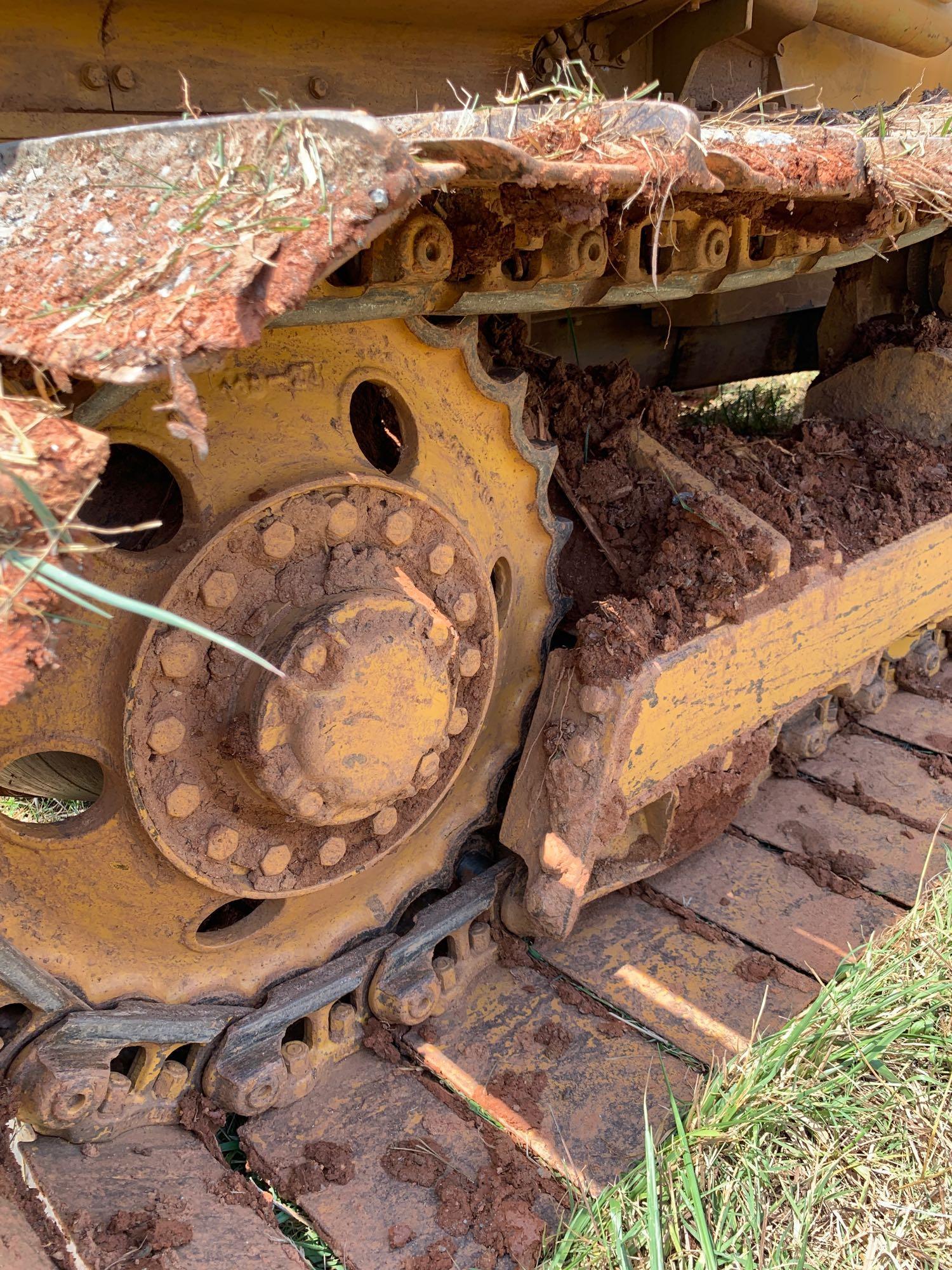 Komatsu D37P-5 Crawler Dozer