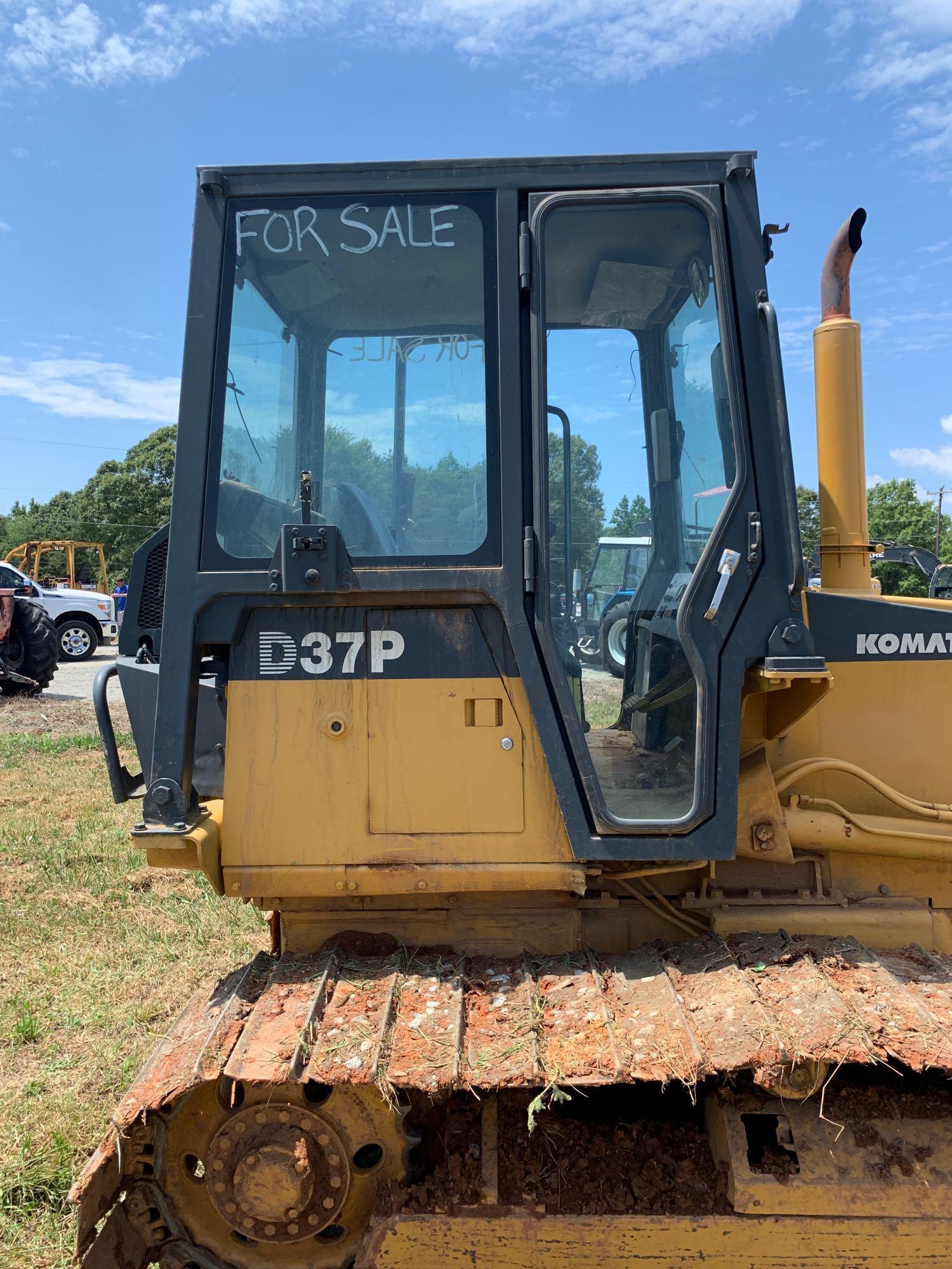 Komatsu D37P-5 Crawler Dozer