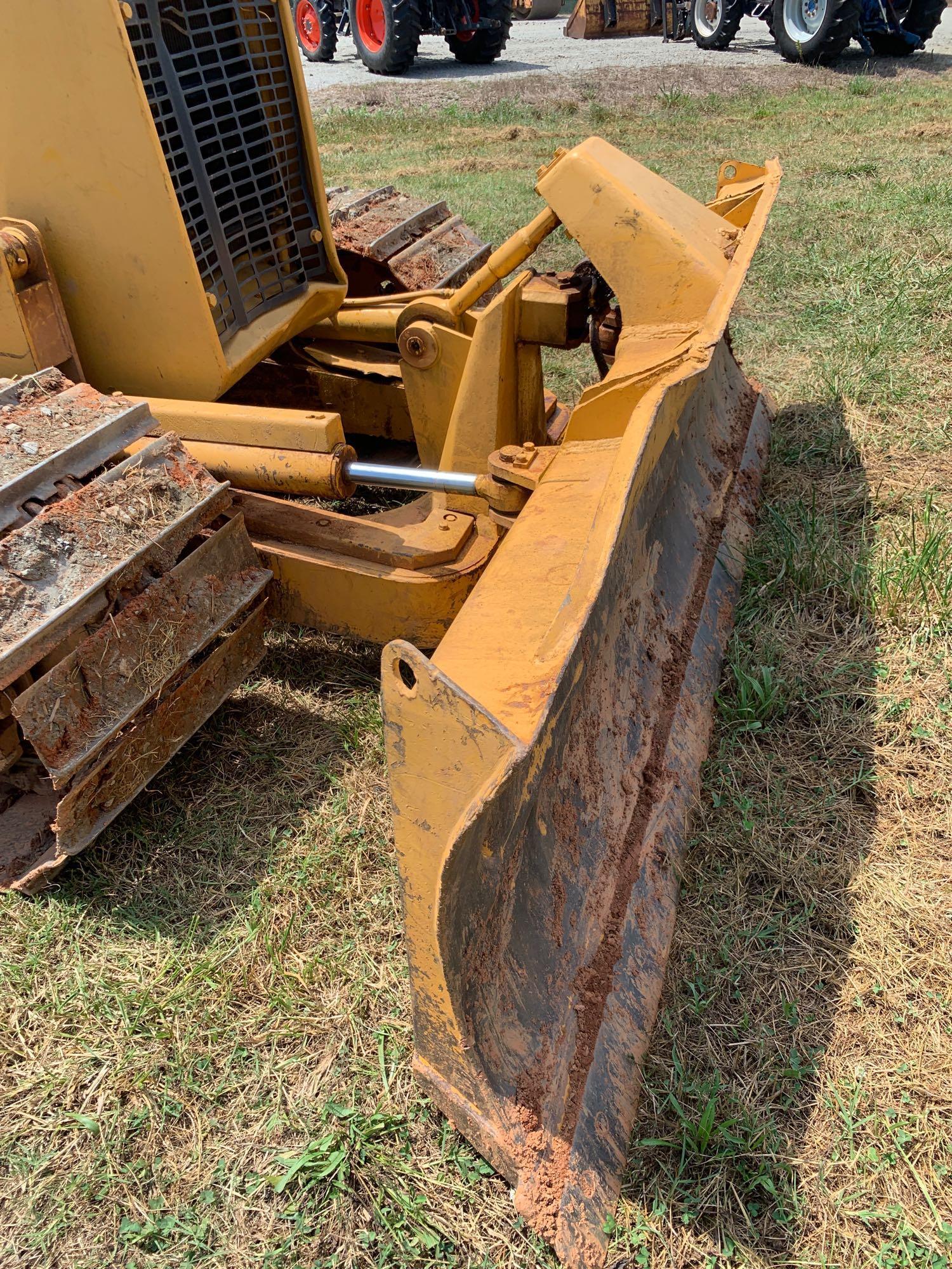 Komatsu D37P-5 Crawler Dozer