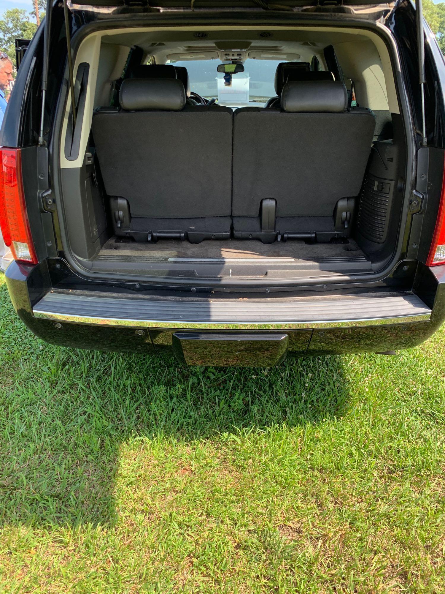 2009 Cadillac Escalade Luxury 4X4 Sport Utility