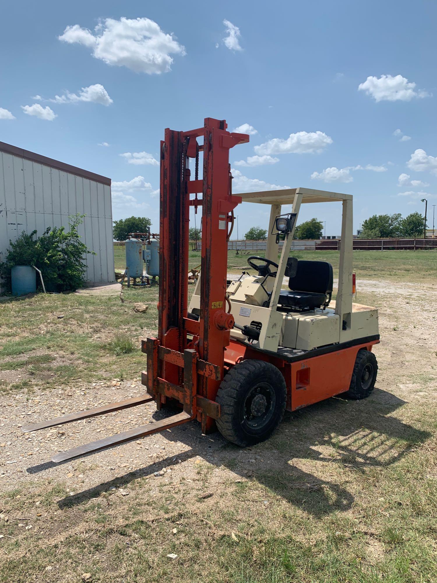 Nissan EH02A25V Diesel Forklift