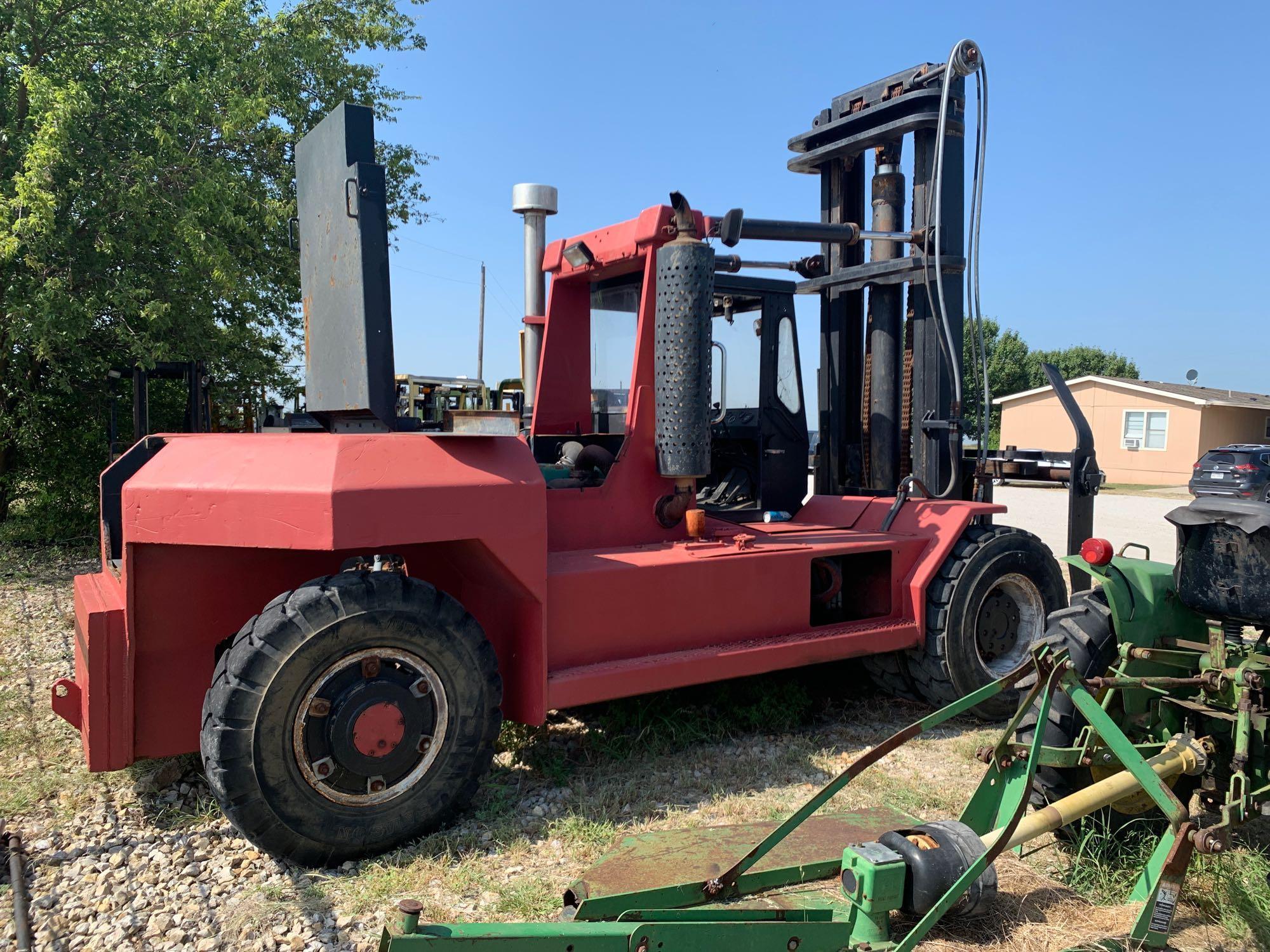 Taylor TY-300L Rough Terrain Forklift