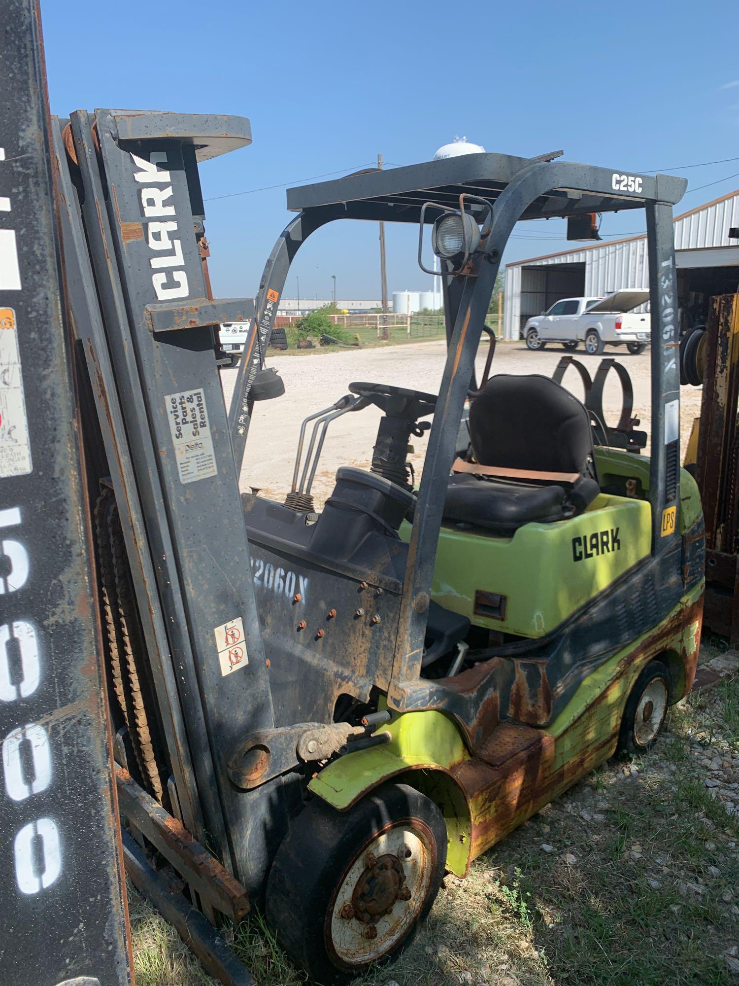 Clark C25CL Forklift