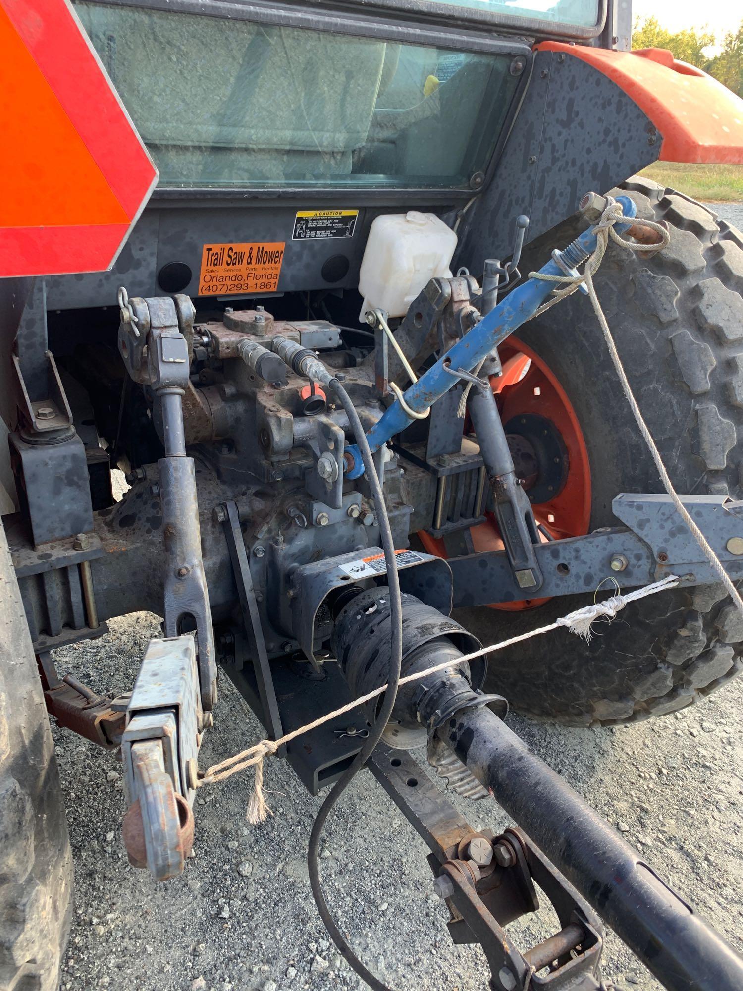 Kubota M9000 Utility Special Tractor