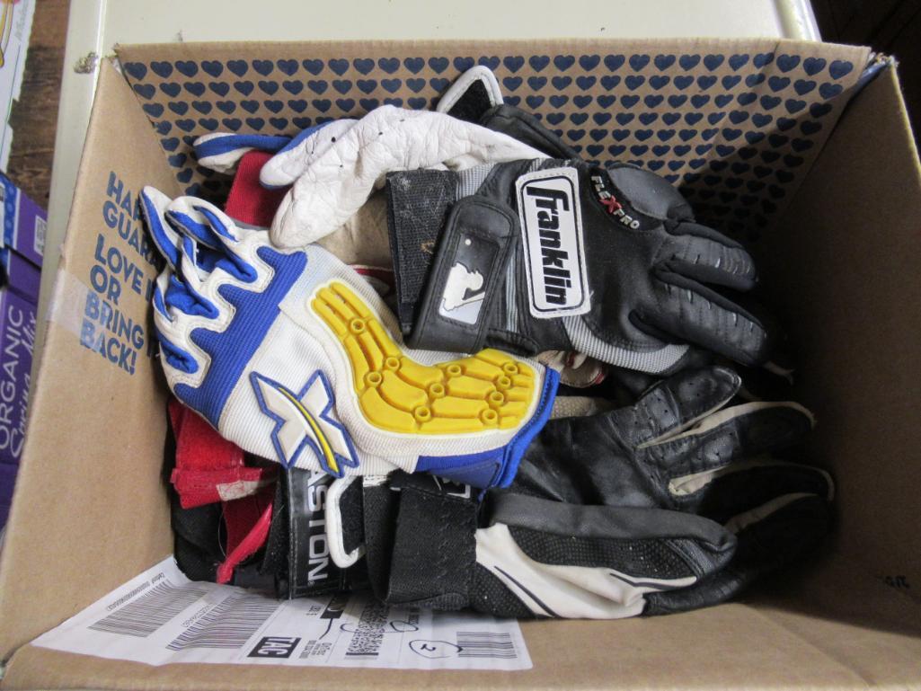 Lot of Assorted Baseball/Batting Gloves