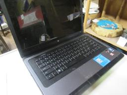 HP Laptop Model 2000-416 DS *as is* Needs Power Cord