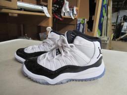 Jordans sz 11C