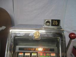 Jennings Mark II Bingo Belle 25 cent Slot Machine w/ Table. Works Great.