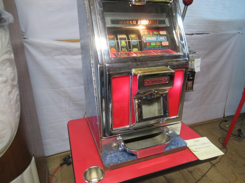 Jennings Mark II Bingo Belle 25 cent Slot Machine w/ Table. Works Great.