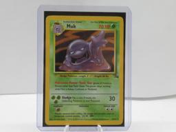 1999 Pokemon Fossil #13 MUK Holofoil Rare Trading Card