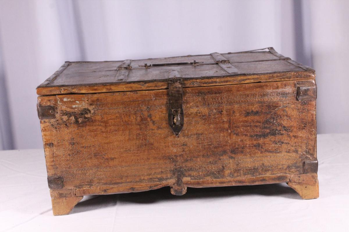 Early American Bible Box