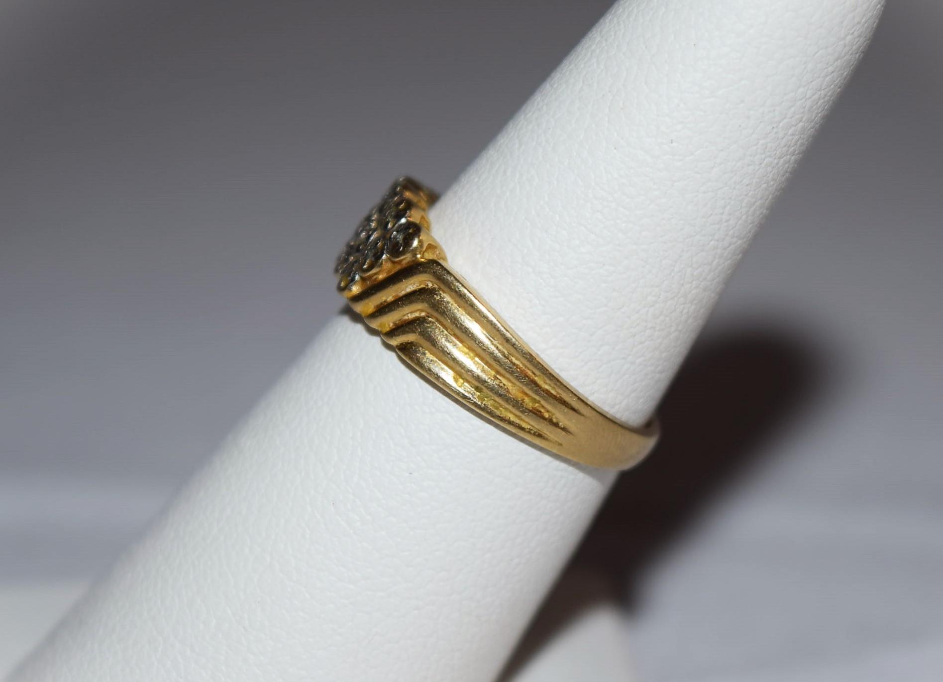 Estate 14K Yellow Gold Ladies Ring