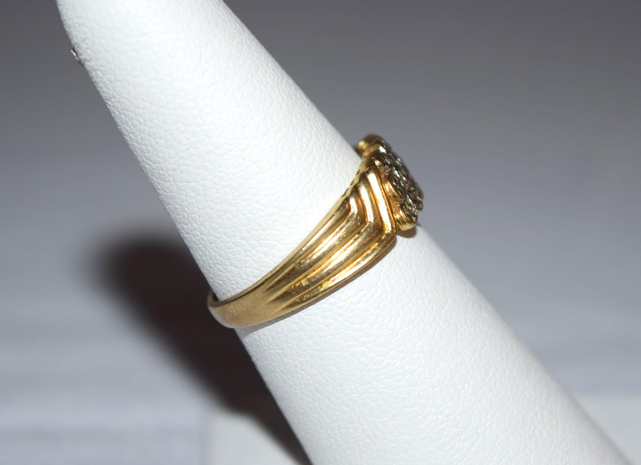 Estate 14K Yellow Gold Ladies Ring