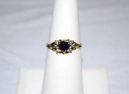 Estate 10K Gold Ring with Sapphire