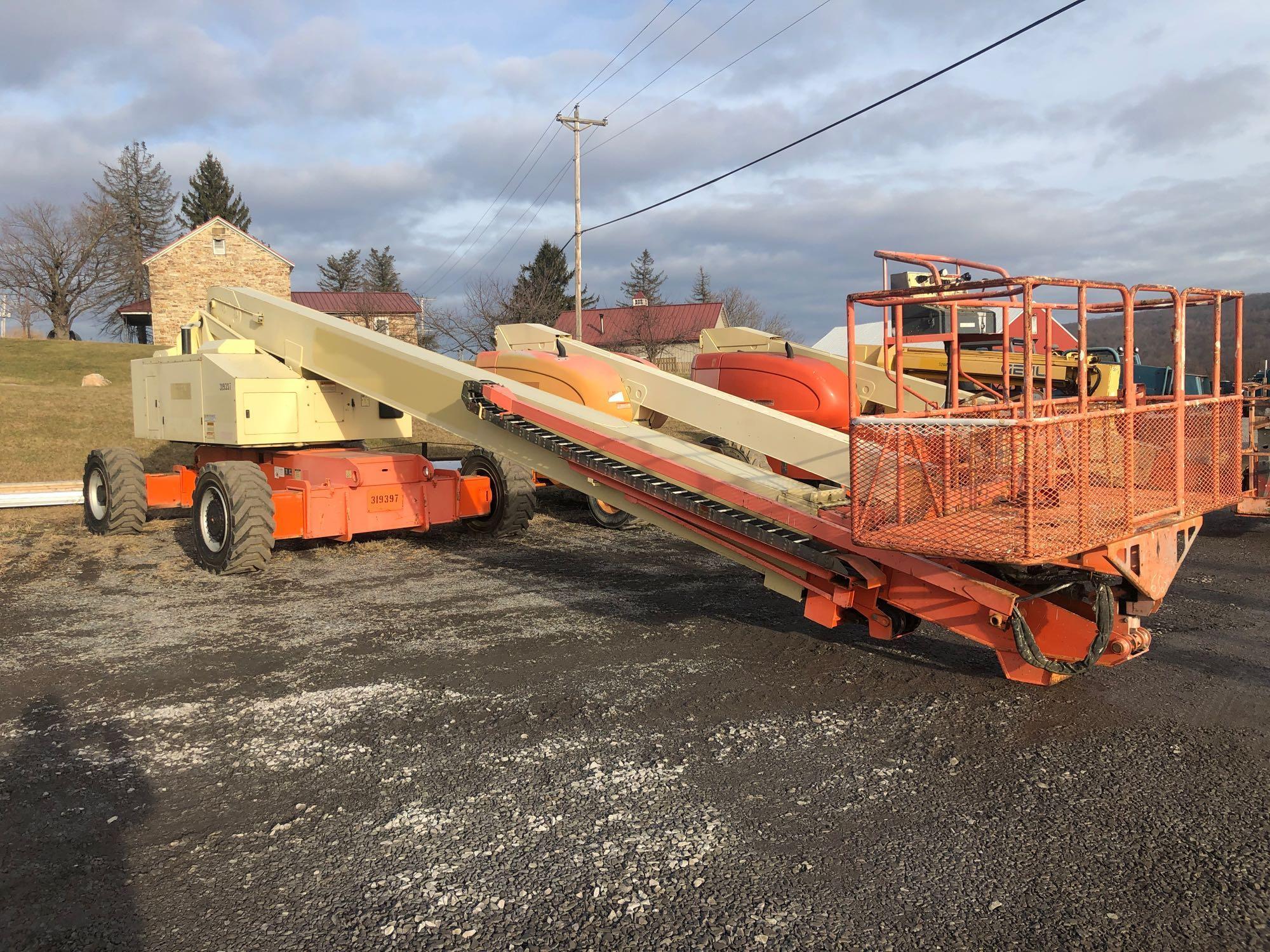 JLG model 2000 with 5014 hours reconditioned Diesel engine