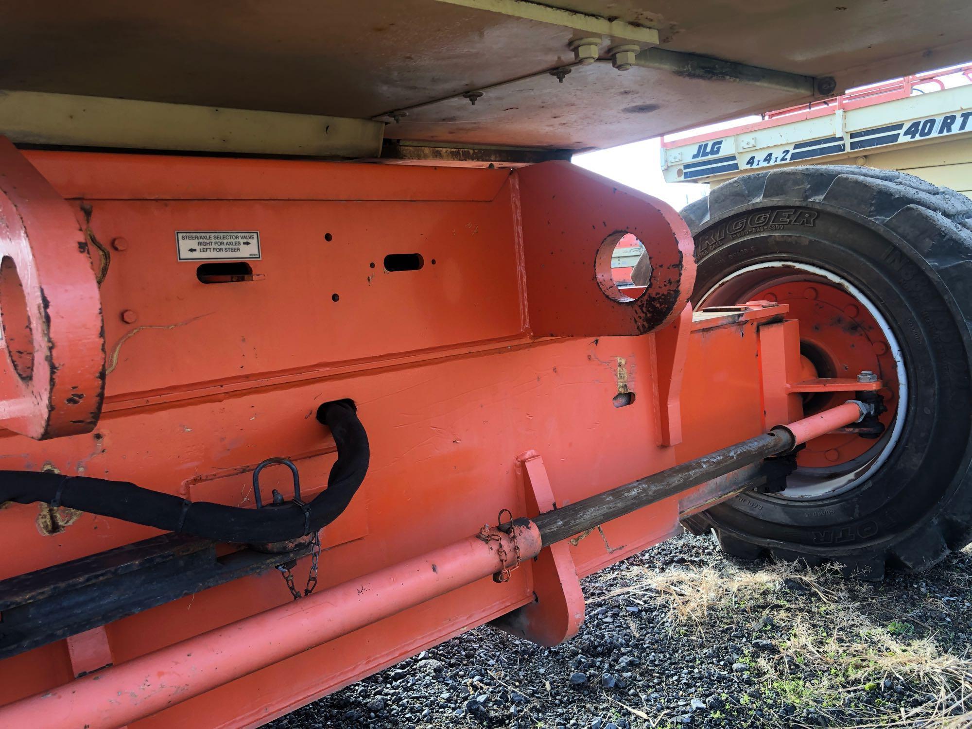 JLG model 2000 with 5014 hours reconditioned Diesel engine