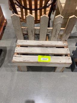 Picket Fence Bench 21 1/2" X 11" X 22"