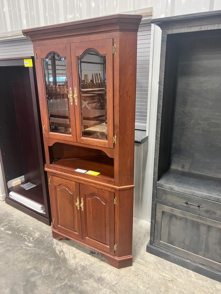 CHERRY CORNER HUTCH 39X79IN