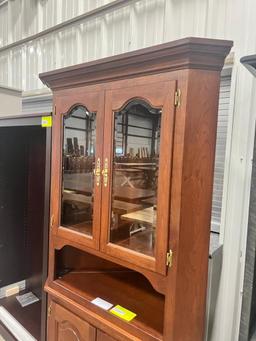 CHERRY CORNER HUTCH 39X79IN