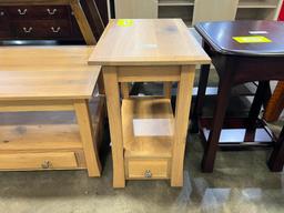 RUSTIC WHITE OAK SIDE TABLE ARCTIC DAWN 22X14X24 IN