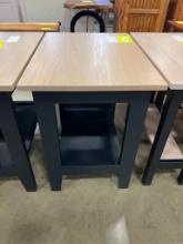RED OAK END TABLE SAND AND BLACK 24X18X24 IN
