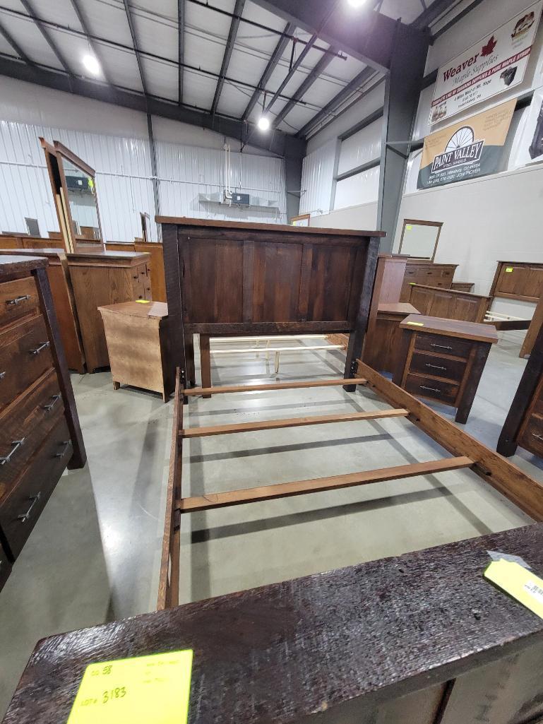 BARNWOOD QUEEN 5 PC BED SET TAVERN