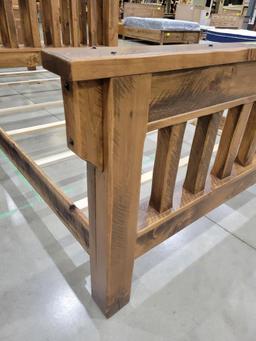 SAW CUT PINE QUEEN BED ONLY EARLY AMERICAN