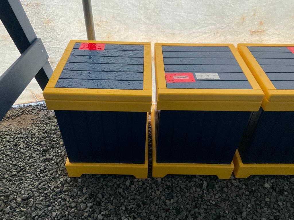 NAVY/YELLOW POLY STORAGE CUBE