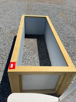 RAISED PLANTER BOX