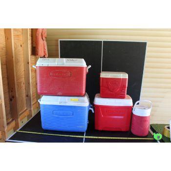 Rubbermaid & Igloo Coolers (5)