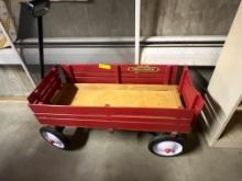 Radio Flyer Town & Country Wagon