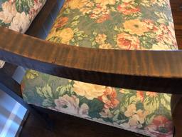 Floral Pattern Entry Bench