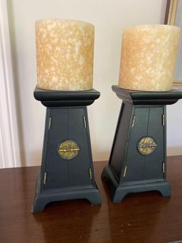 Pair of Asian style Candlesticks with candles