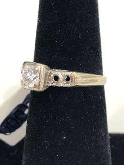 14k White Gold Vintage Diamond Ring