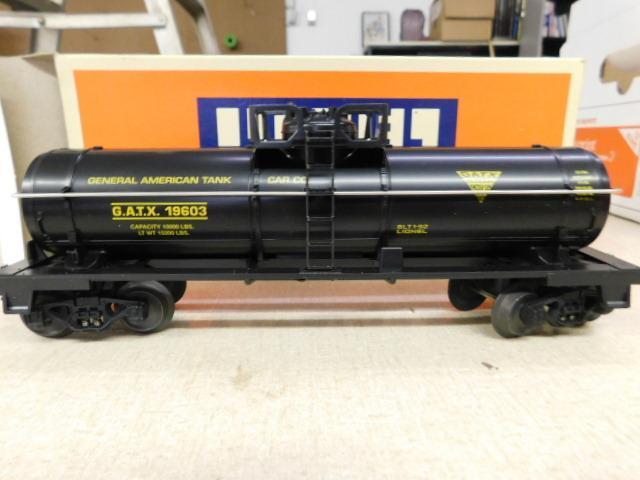 Lionel GATX Single Dome Tank Car