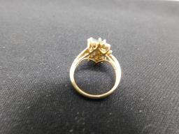 18K Yellow Gold Blue Stone Ring