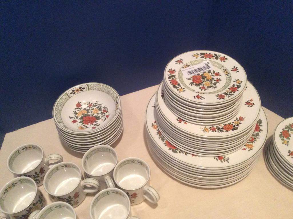 Villeroy and Boch "Summer Day"