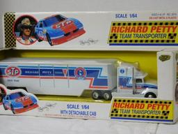 Diecast Richard Petty Transporter Cab