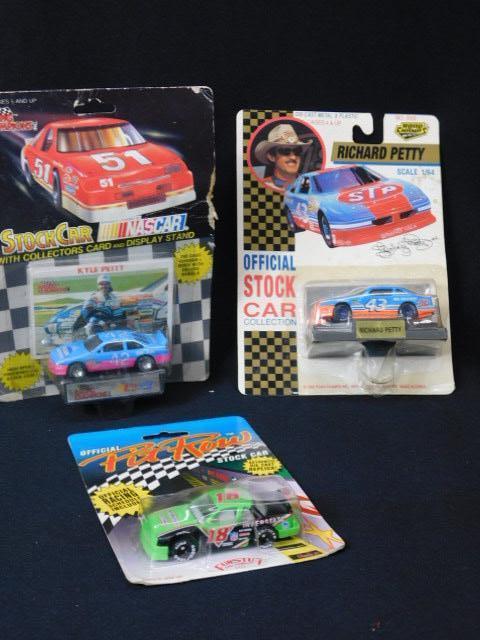 Diecast Replicas (3)