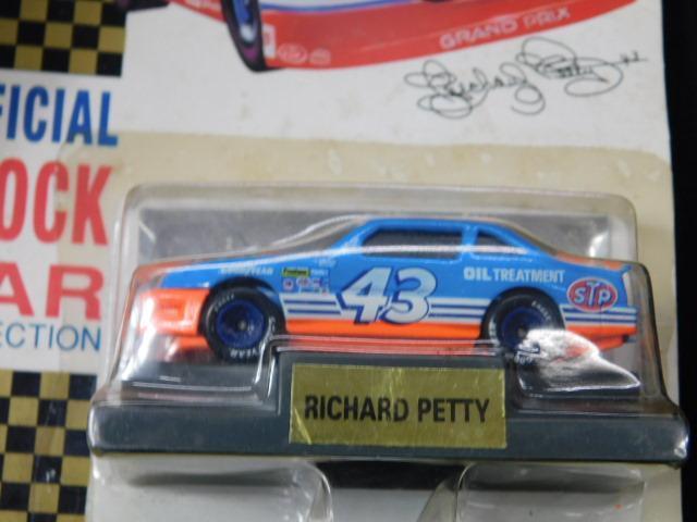 Diecast Replicas (3)