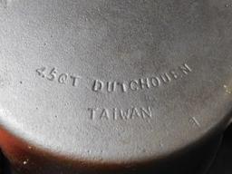 Pot and Lid (4.5 QT Duchoven) Taiwan #12 Lid