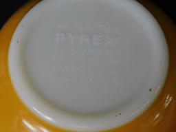 Pyrex Mixing Bowl