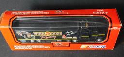 Die Cast, Cab With Race Team Transporter, 1994 Winn-Dixie Racing