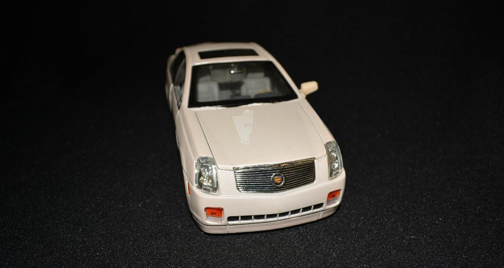 JADA 2002 CADILLAC CTS MODEL