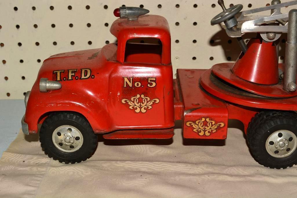 TONKA LIFE NET RED METAL FIRE TRUCK