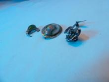 VINTAGE STERLING PIN LOT INCLUDING ROSE MOTIF, ABALONE SHELL, AND UNUSUAL KIWI BIRD PIN.